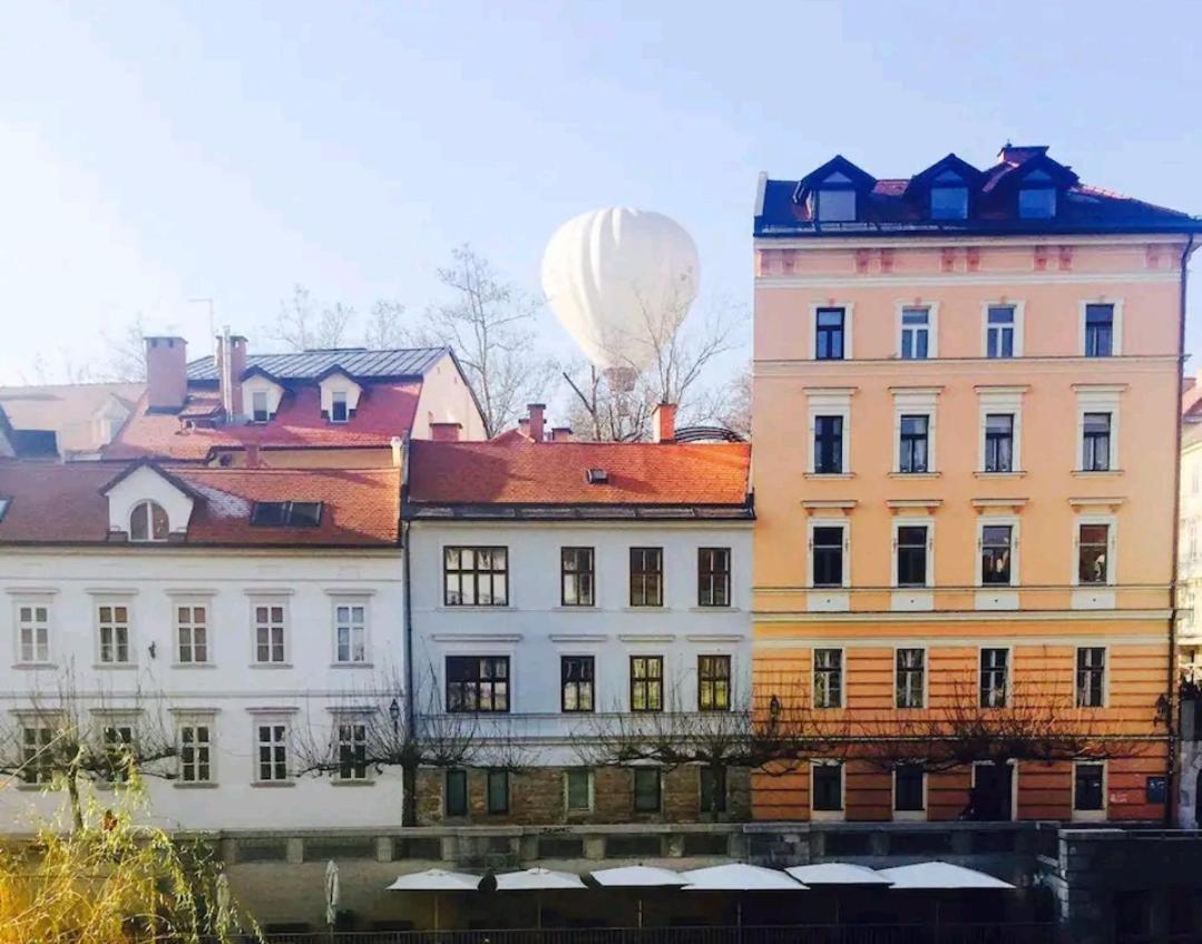 Apartment In The Heart Of Любляна Екстер'єр фото